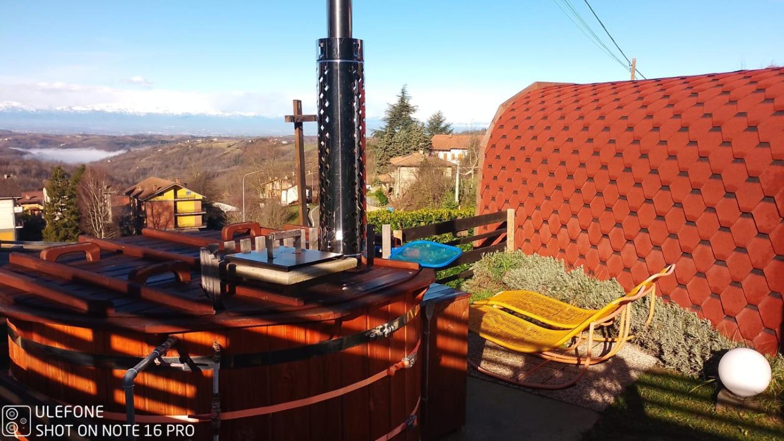 La Tana Dello Scoiattolo - Adults Only Panzió Murazzano  Kültér fotó