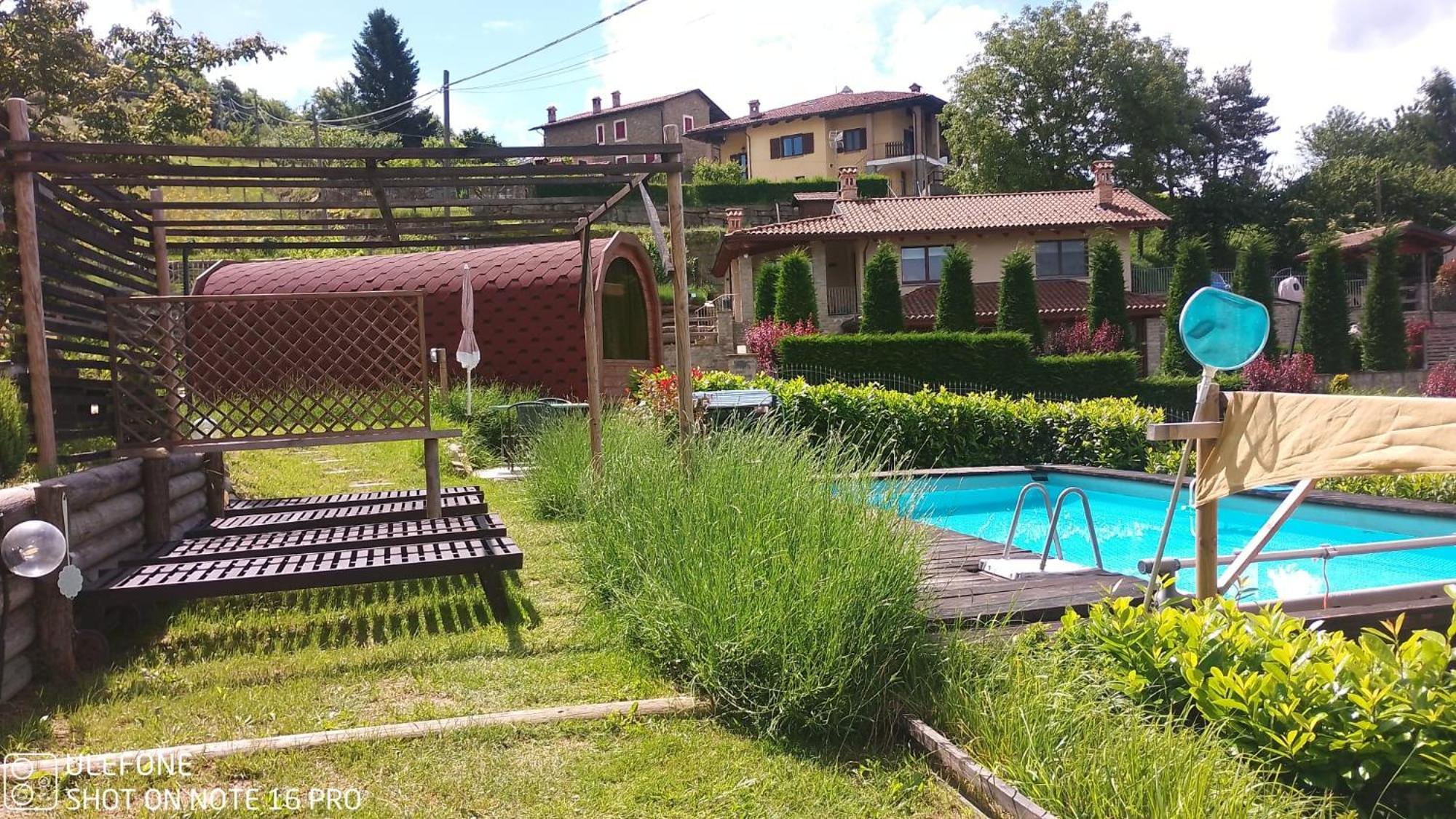 La Tana Dello Scoiattolo - Adults Only Panzió Murazzano  Kültér fotó